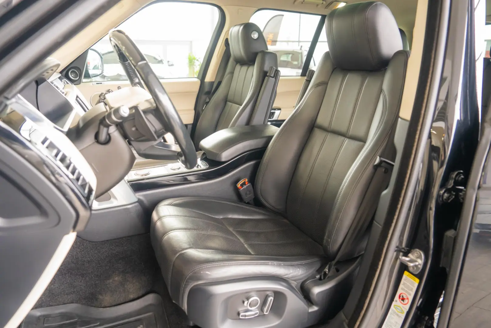 Land Rover Range Rover 3.0 V6 AWD Automatic