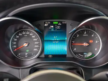 Mercedes-Benz GLC 300de 2.0 Plug-in 4MATIC 9G-Tronic
