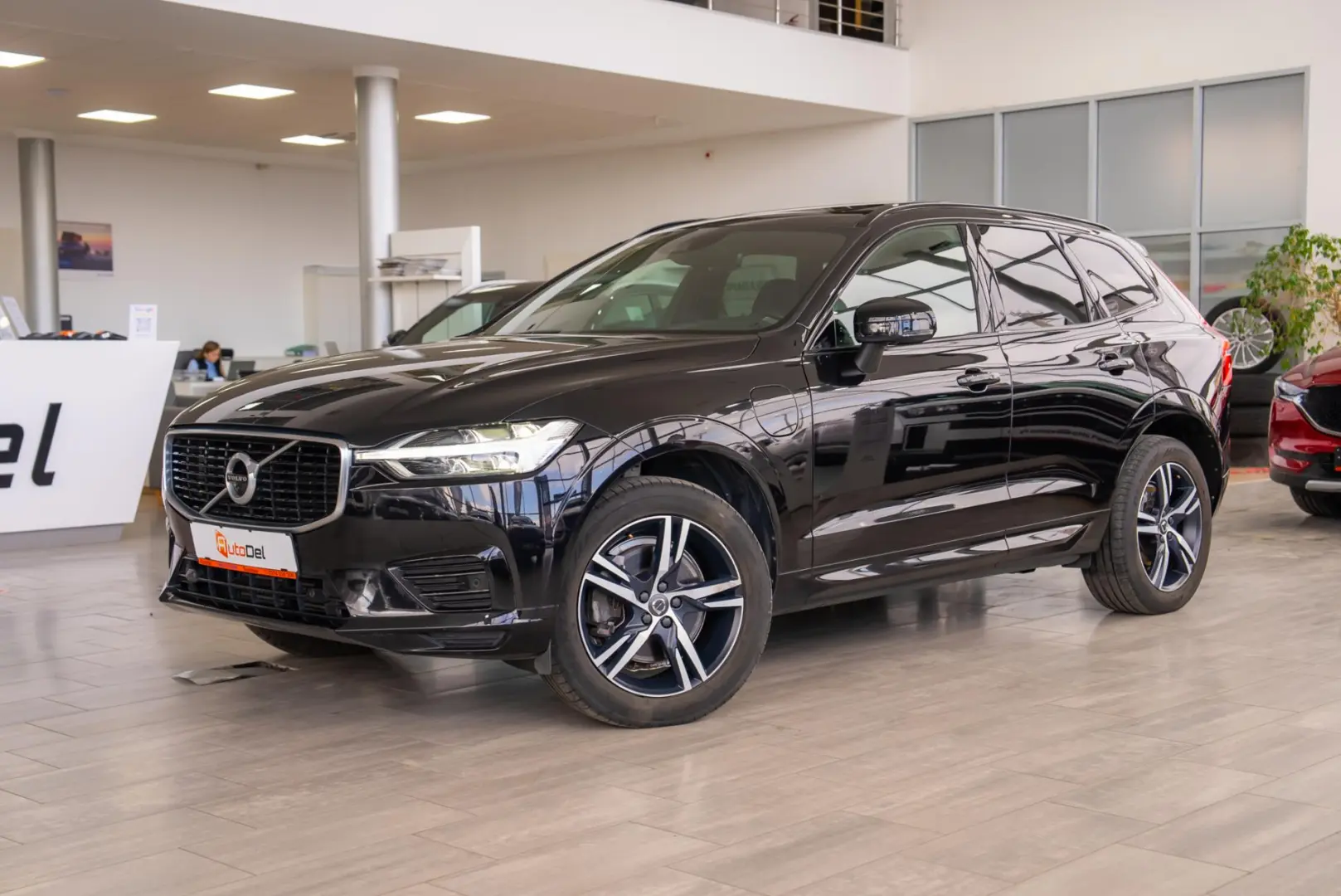 Volvo XC 60 2.0 T8 Plug-in hybrid AWD R-Design