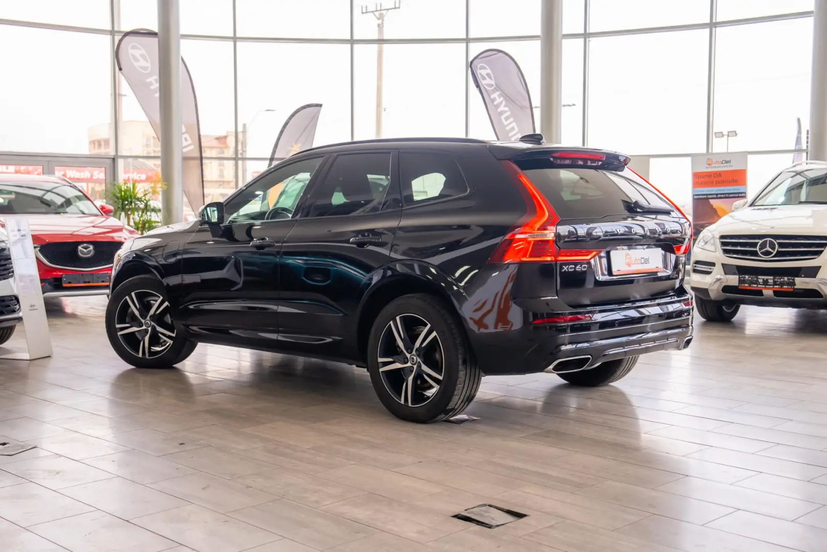 Volvo XC 60 2.0 T8 Plug-in hybrid AWD R-Design