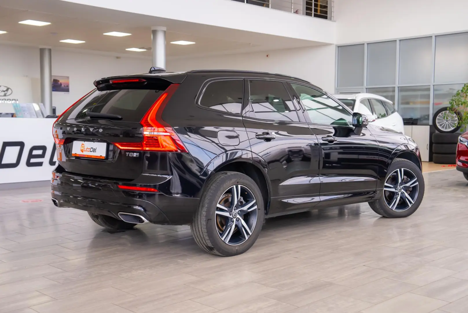 Volvo XC 60 2.0 T8 Plug-in hybrid AWD R-Design