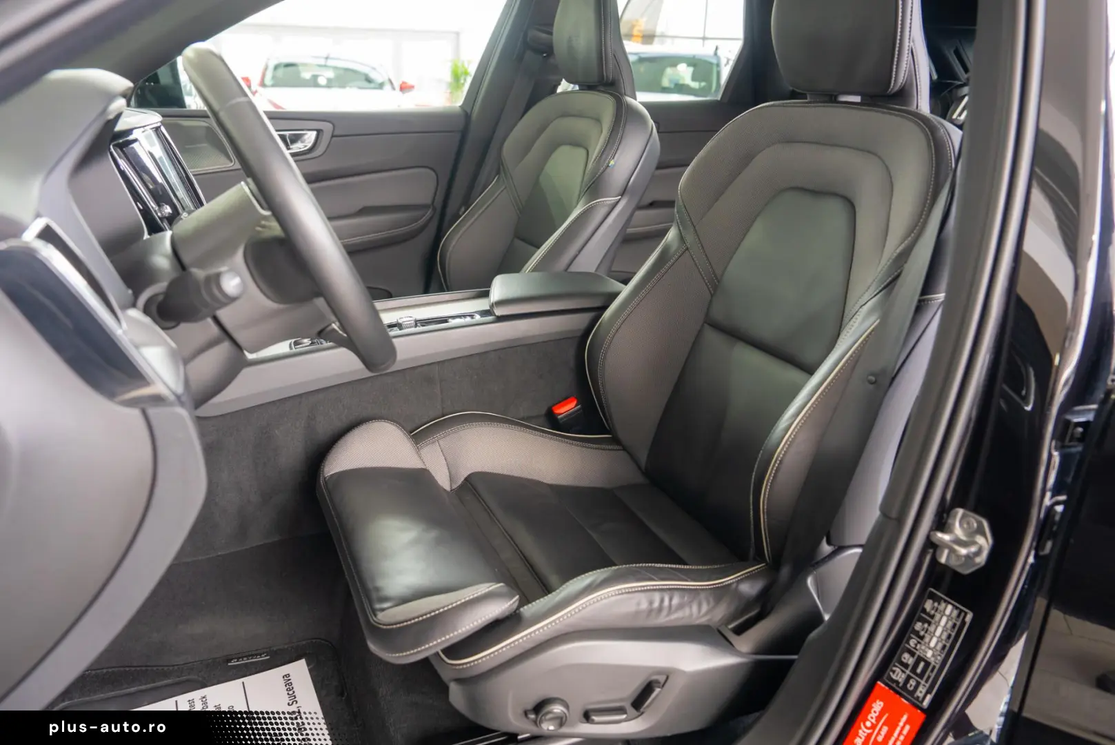 Volvo XC 60 2.0 T8 Plug-in hybrid AWD R-Design