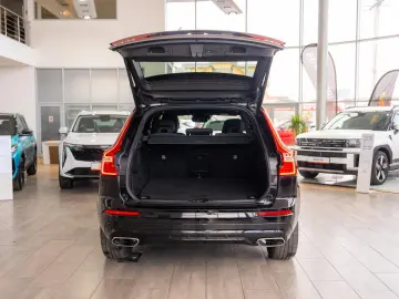 Volvo XC 60 2.0 T8 Plug-in hybrid AWD R-Design