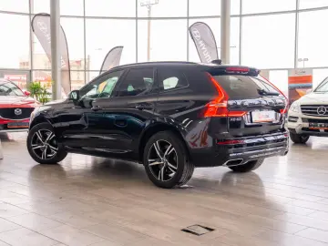 Volvo XC 60 2.0 T8 Plug-in hybrid AWD R-Design