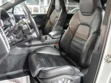 Porsche Cayenne Coupe 3.0 eHybrid V6