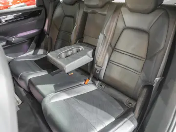 Porsche Cayenne Coupe 3.0 eHybrid V6