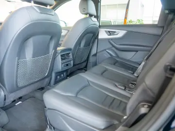 Audi Q7 55TFSIe 3.0 V6 Quattro Tiptronic  S-Line