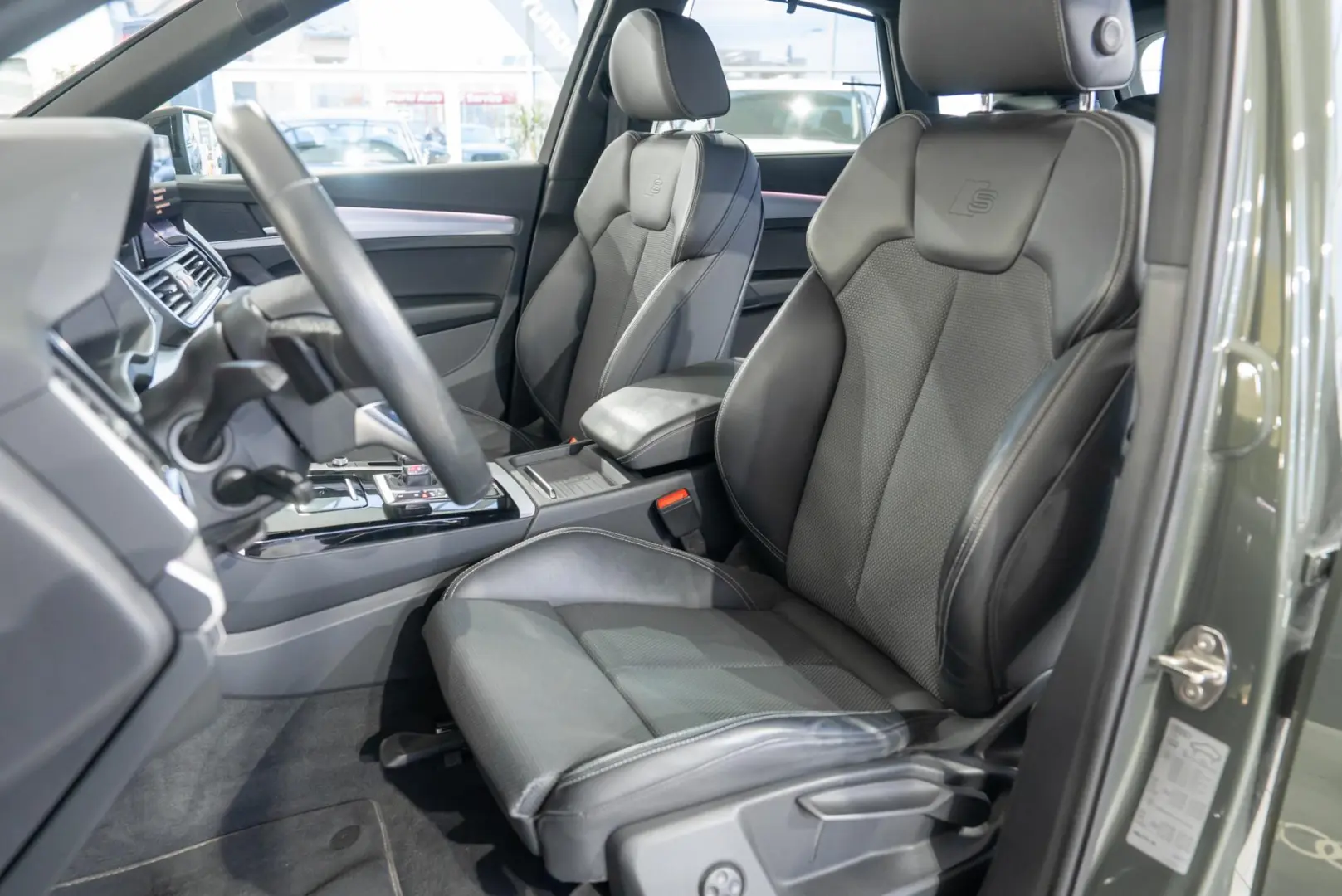 Audi Q5 2.0TDI Mild Hybrid Quattro  S-Line  - Facelift