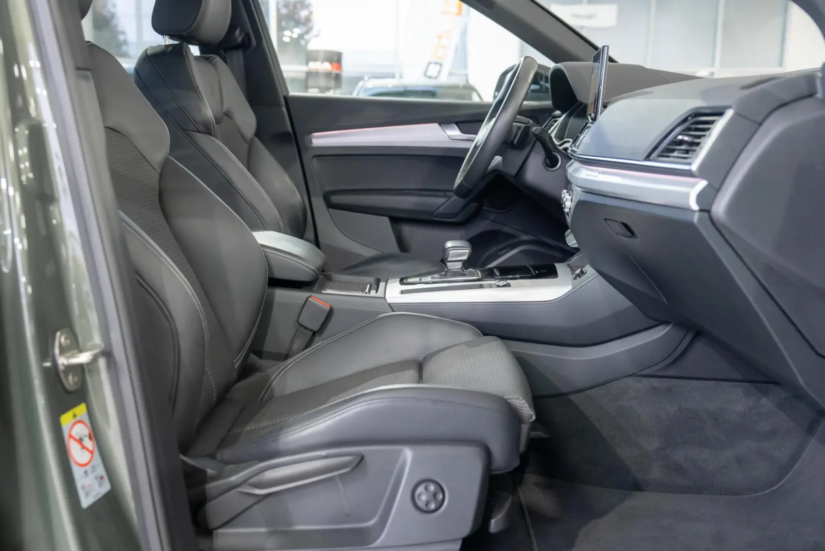 Audi Q5 2.0TDI Mild Hybrid Quattro  S-Line  - Facelift