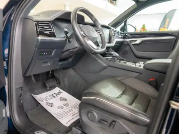 Volkswagen Touareg 3.0TSI eHybrid Tiptronic 