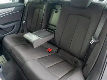 Audi A6 2.0 Plug-in Hybrid 50TFSIe Quattro  S-Line