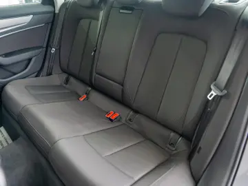 Audi A6 2.0 Plug-in Hybrid 50TFSIe Quattro  S-Line