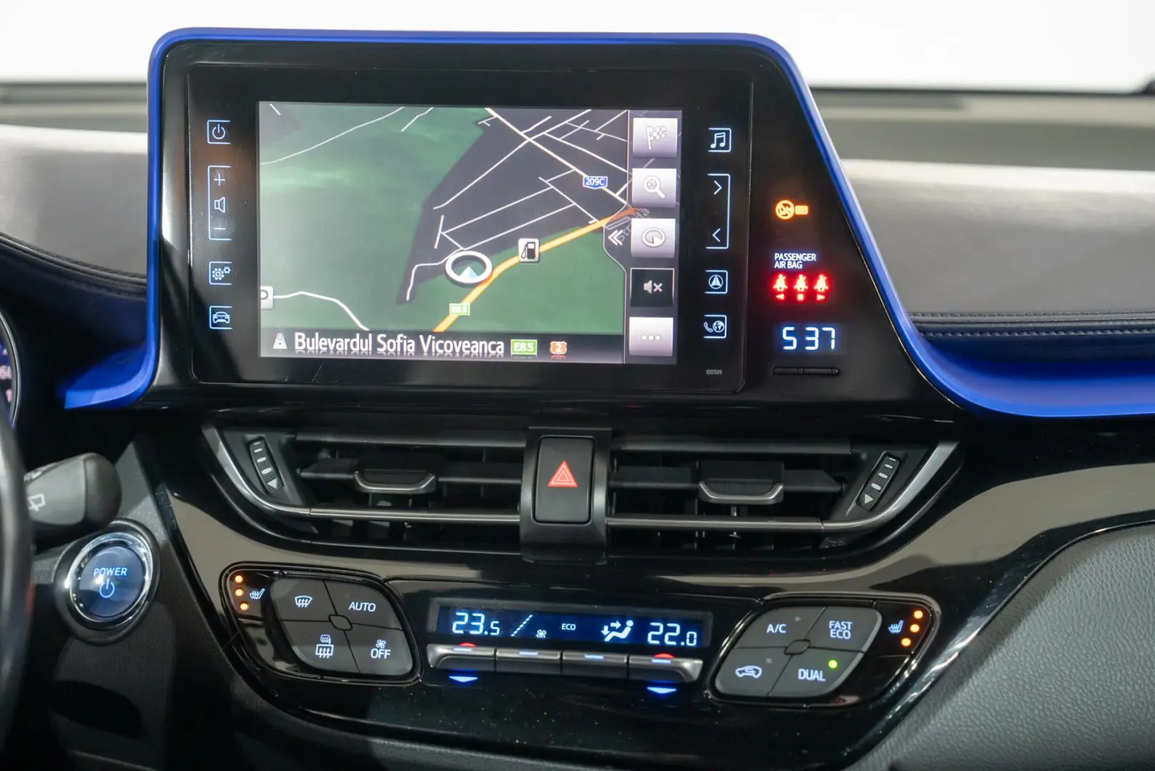 Toyota C-HR 1.8 hybrid C-ULT