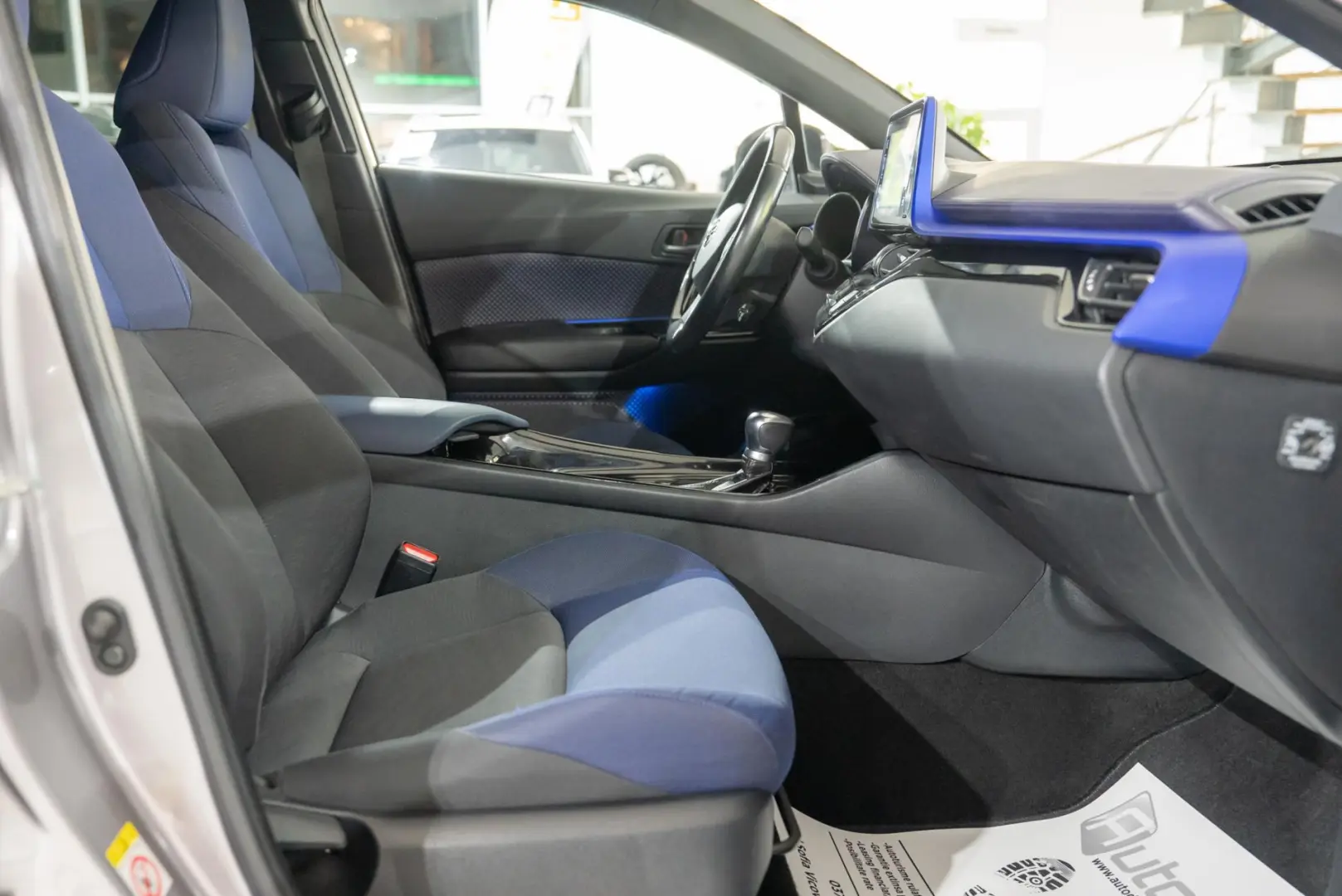 Toyota C-HR 1.8 hybrid C-ULT