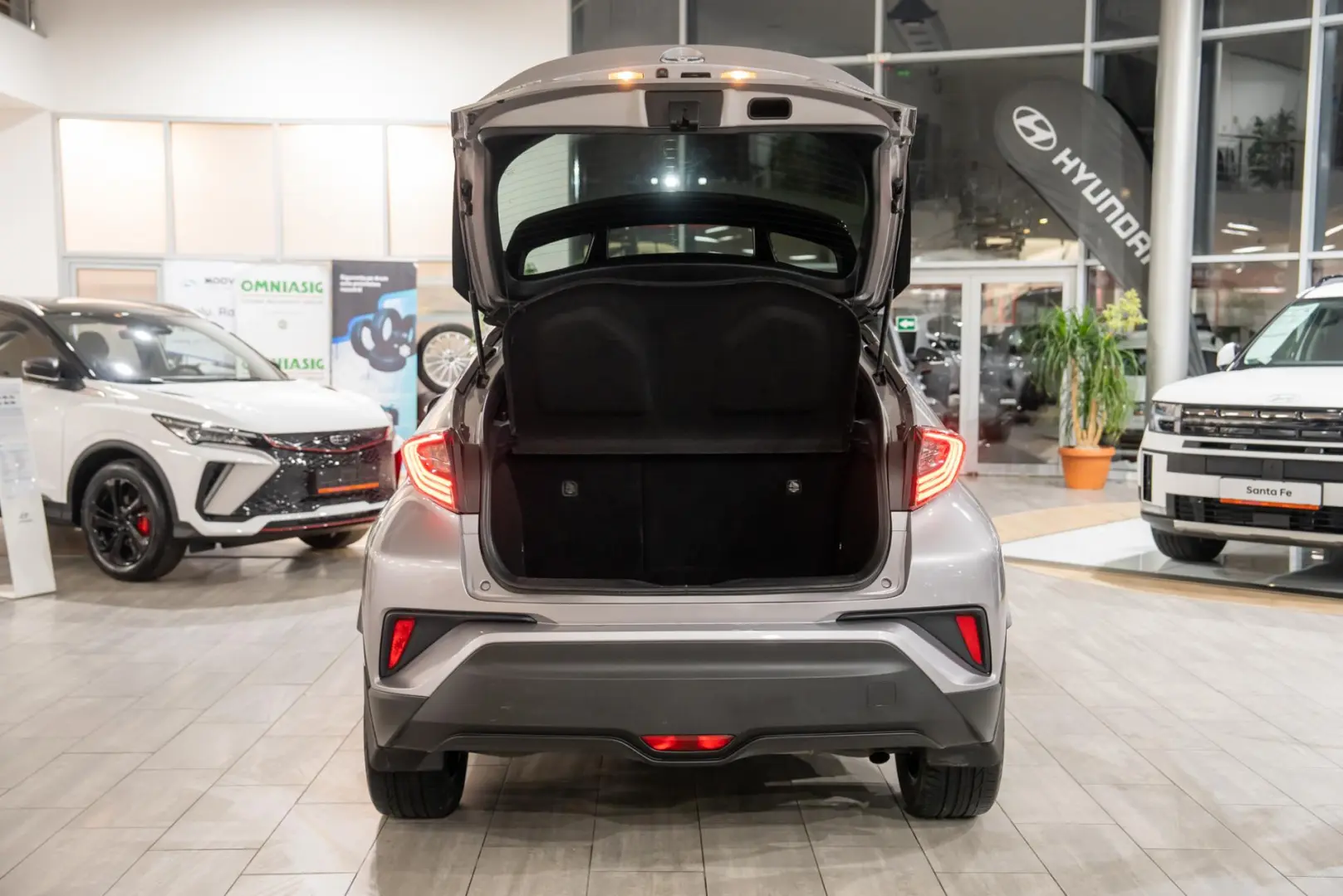 Toyota C-HR 1.8 hybrid C-ULT