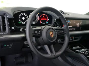 Porsche Cayenne Coupe 2025/LUFT/2xDISPLAY