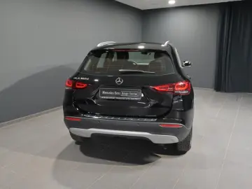 GLA 180 d STYLE/NAVI/LED/RFK/SHZ/MBUX/EASYPACK