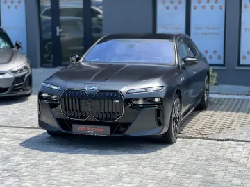 BMW M760e Plug-in Hybrid xDrive