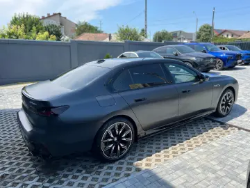 BMW M760e Plug-in Hybrid xDrive