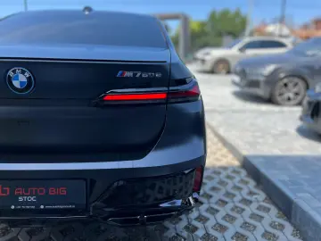 BMW M760e Plug-in Hybrid xDrive