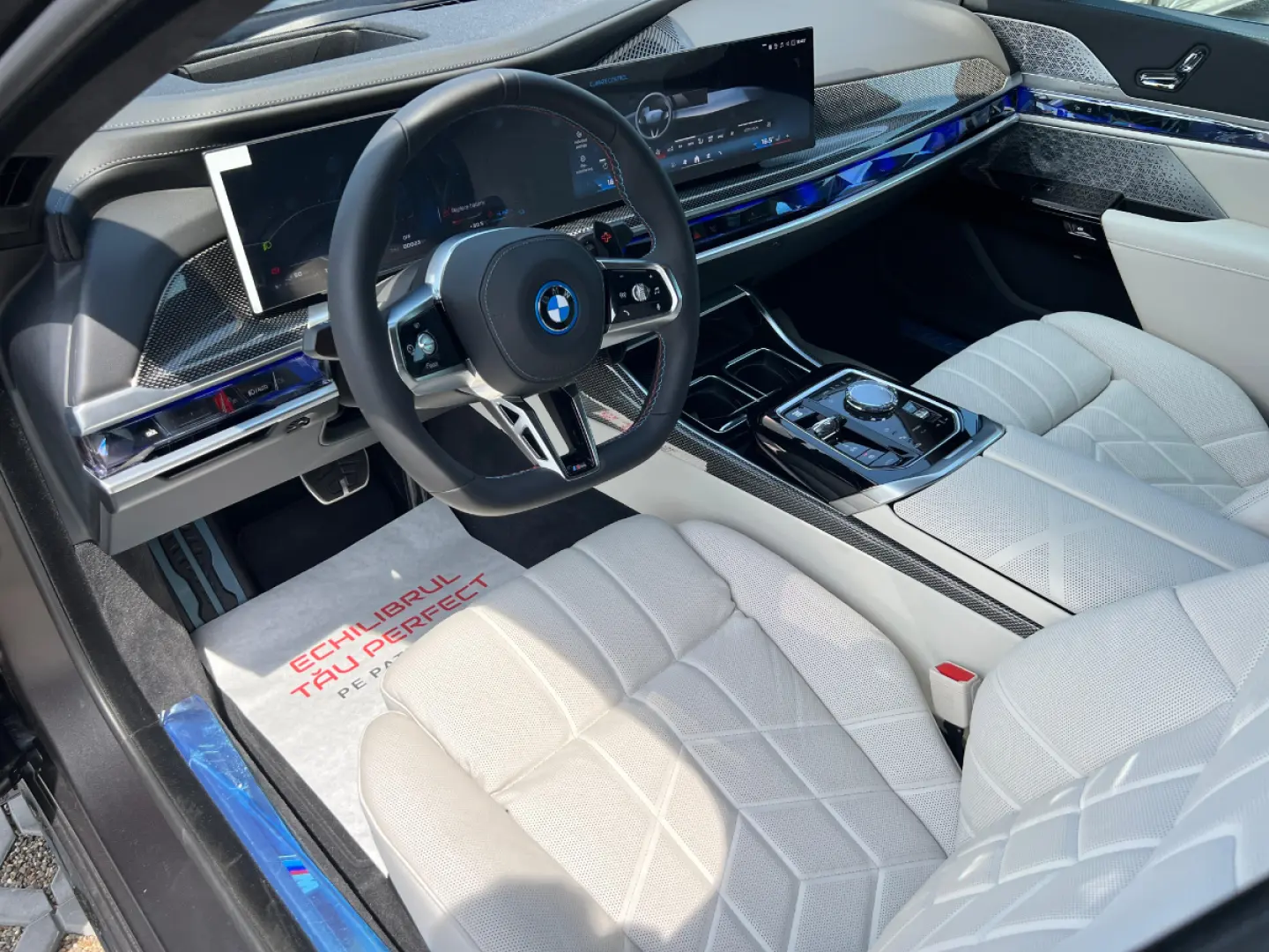 BMW M760e Plug-in Hybrid xDrive