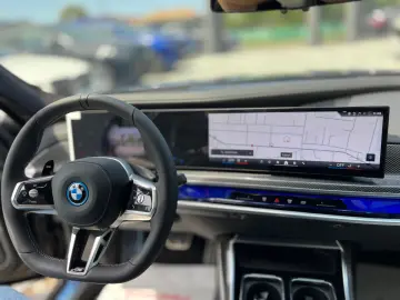 BMW M760e Plug-in Hybrid xDrive