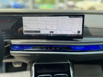 BMW M760e Plug-in Hybrid xDrive