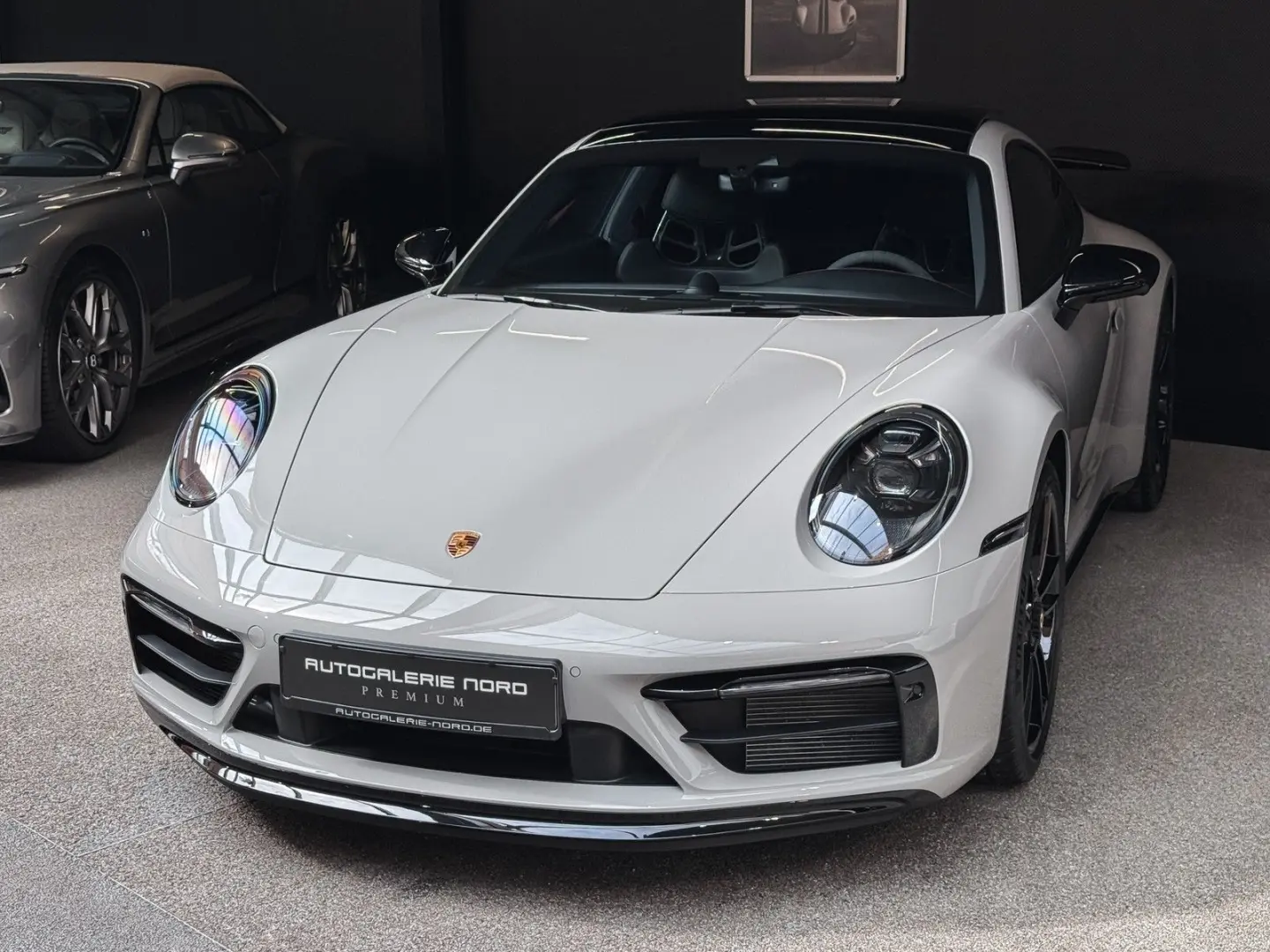 992 911 Carrera 4 GTS Schalter+AeroKit+Schalensi