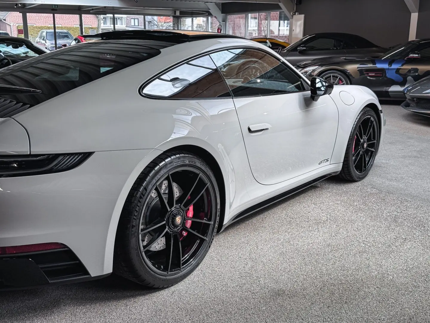 992 911 Carrera 4 GTS Schalter+AeroKit+Schalensi