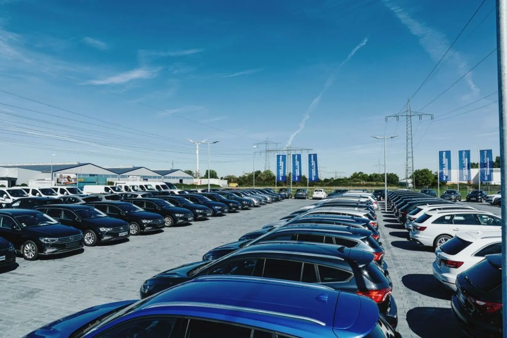Trafic Blue dCi 110 Grand Life RFK SHZ LED NAVI