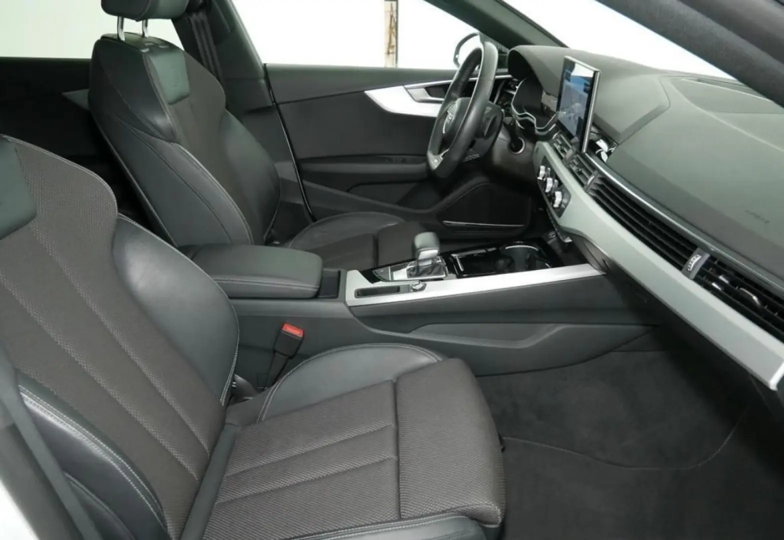 A5 Sportback 40 TDI - S LINE / PANO / B&O / 20