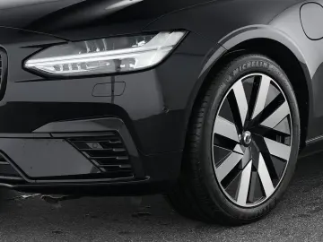 S90 T8 Recharge AWD Ultimate Dark 19