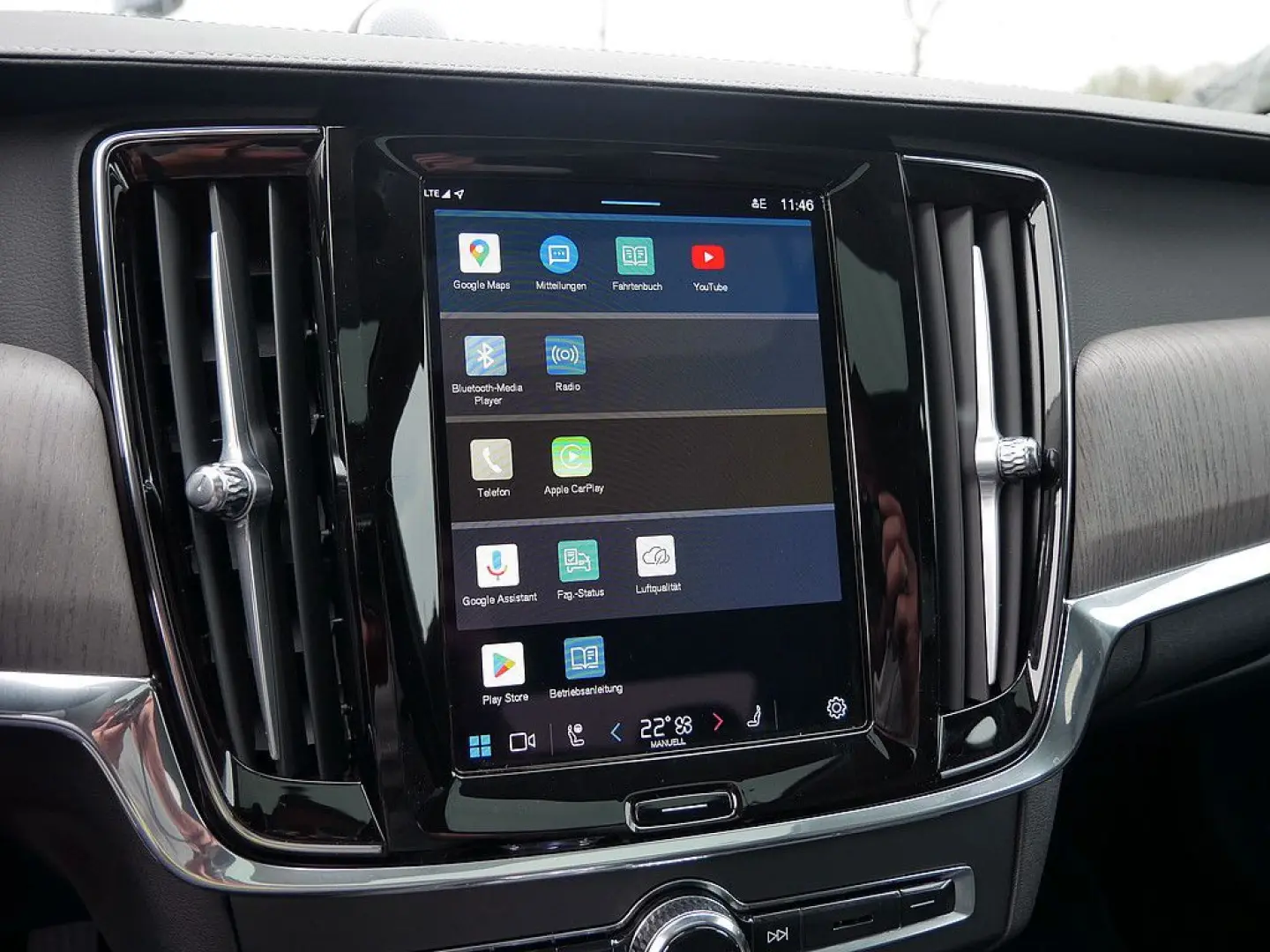 S90 T8 PHEV Ultimate Dark AWD