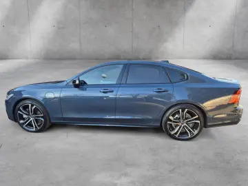 S90 T8 AWD Recharge Plug-In Hybrid Ultimate Dark