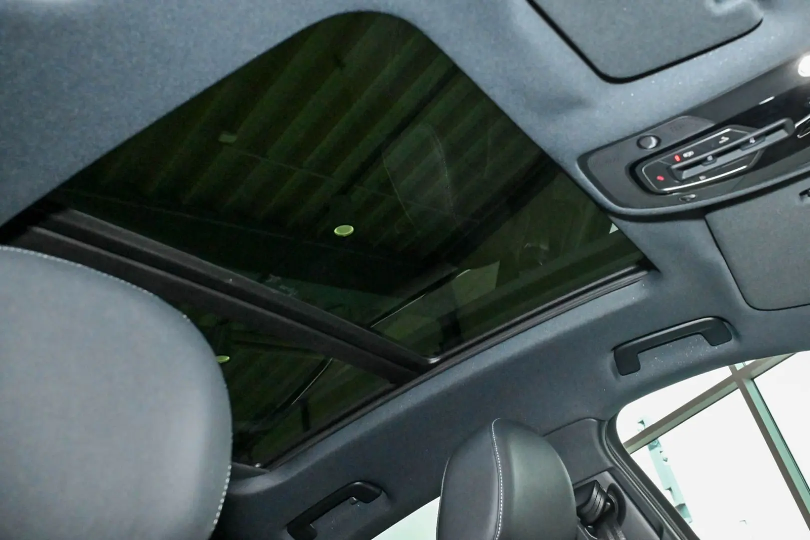 Q8 e-tron Sportback 55 quattro S line