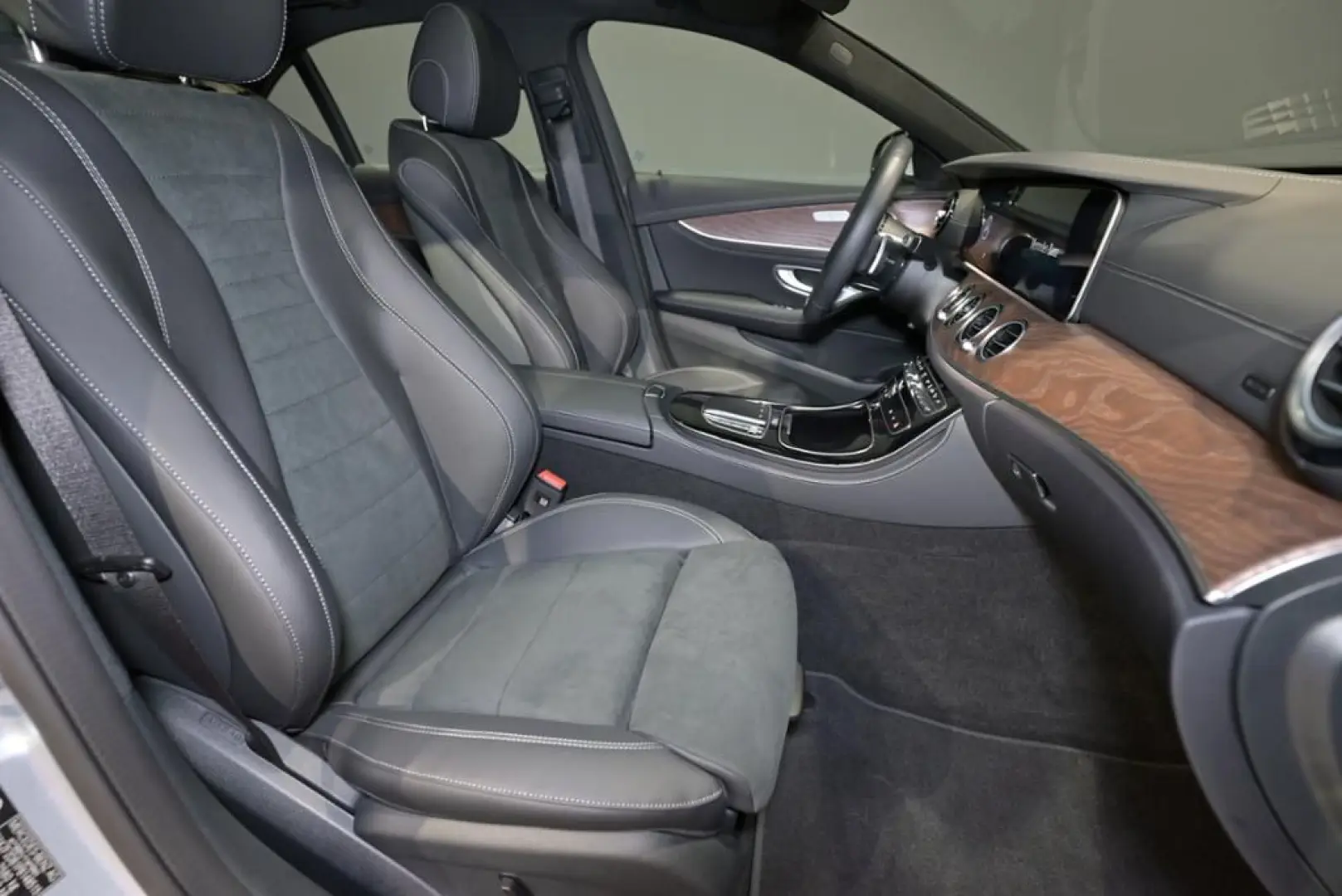 E 400 d 4M AMG/360'/STANDHZG/SHD/PTS/LED/SHZ