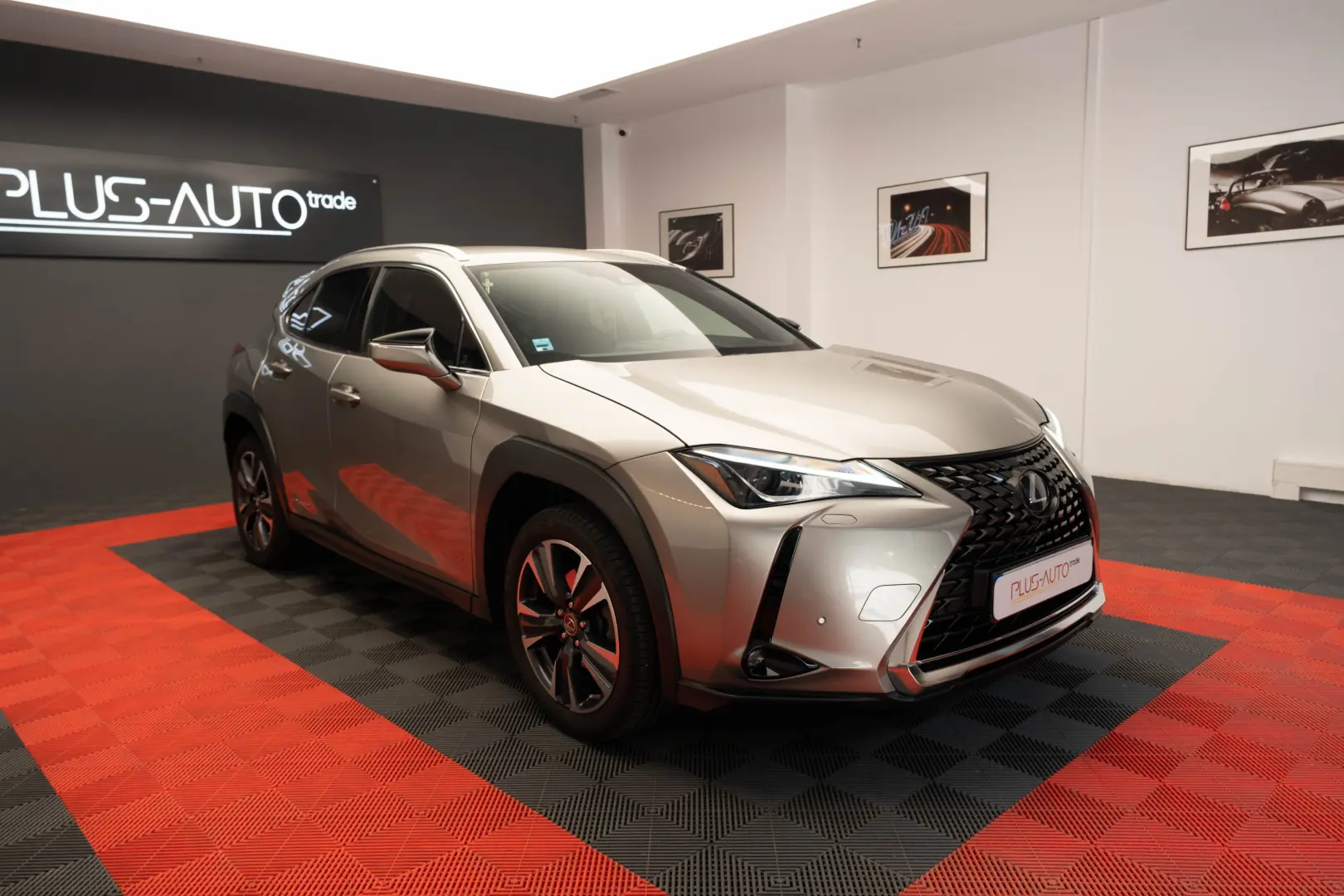 Lexus UX 250h