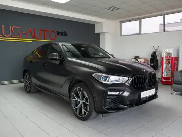 BMW X6 M50i