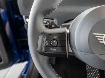 Cooper E Classic Trim HUD LED NAVI KAMERA SHZ