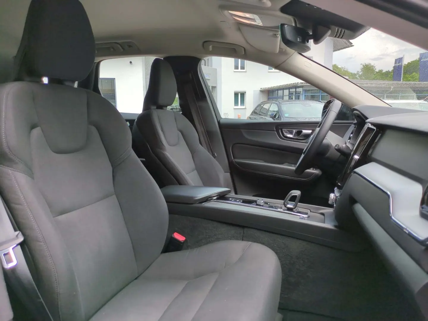XC60 Momentum Pro AWD B4 Diesel EU6d Digitales C