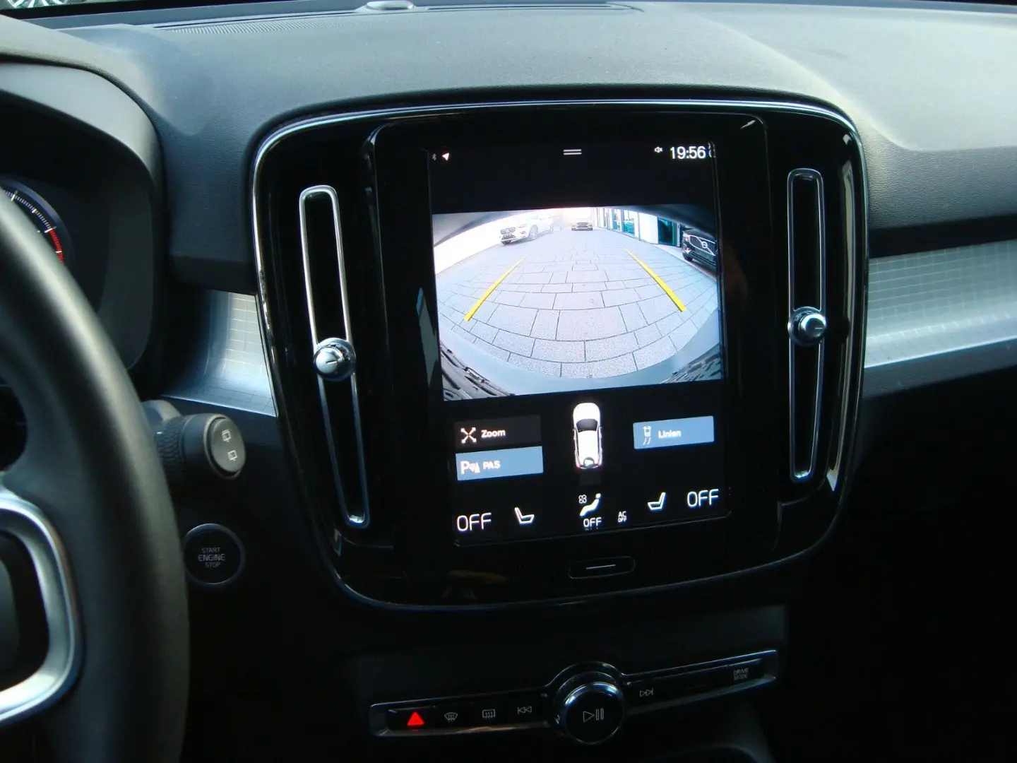 XC 40 XC40 Momentum Pro