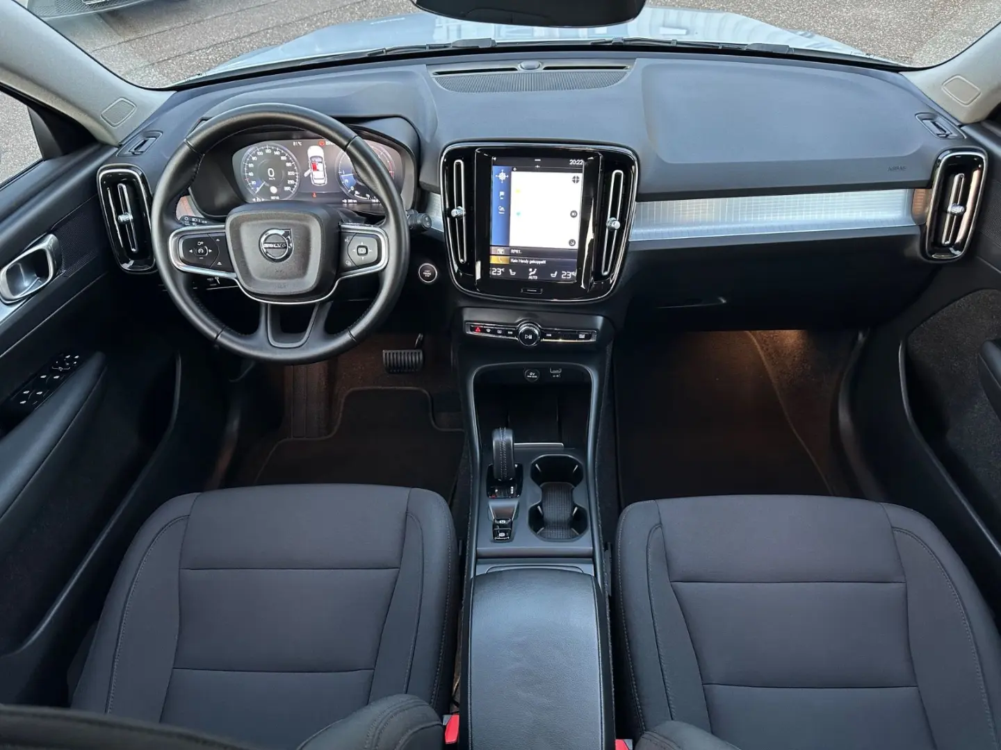 XC40 D3 Geartronic LED Navi Kamera AHK Euro6 Top