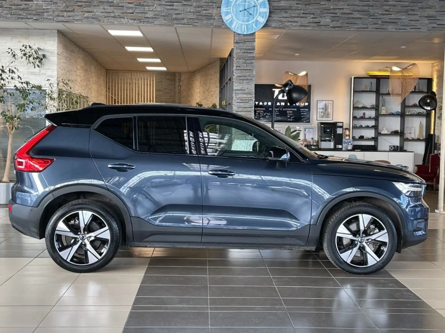 XC40 Recharge Core*Pano*AHK*360°Cam*LED*AHK*SHZ