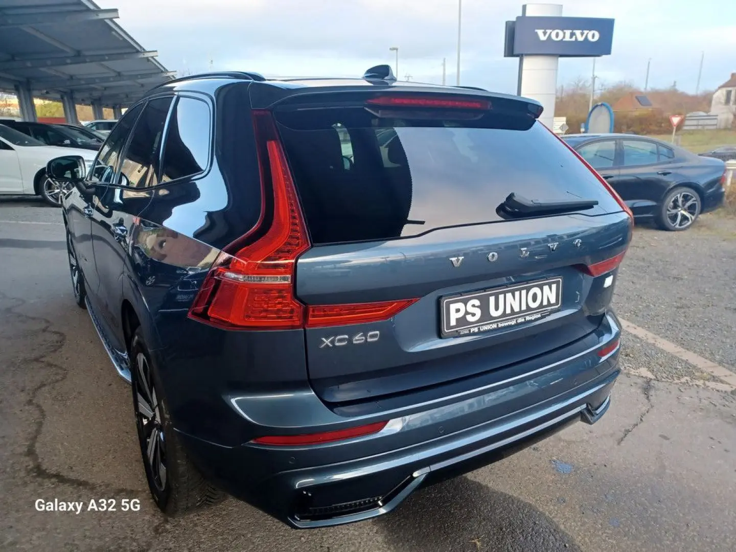 XC60 T6°Plus Dark Recharge°Panorama°AWD