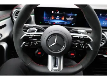 CLA 35 AMG 4M Night Aero Pano Stdhzg Perfo-Sitze