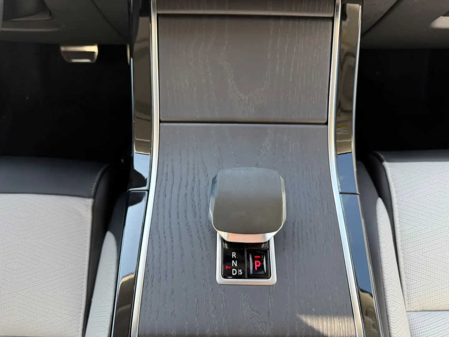 Range Rover Velar P400 Dynamic HSE *1.Hand*Pano