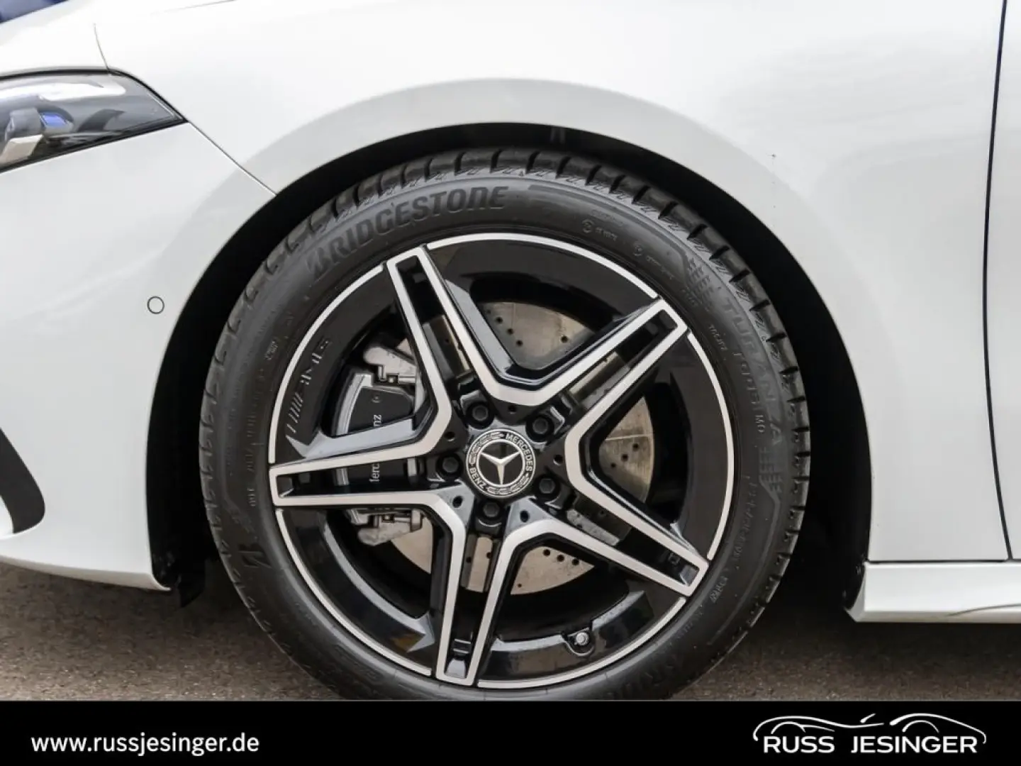 A 220 Lim. 4M AMG Line *AHK*MBUX*Pano*KeyGo*HUD*