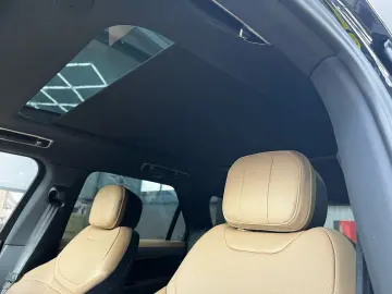 Range Rover Sport P460