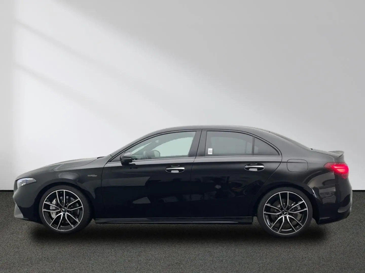 A 35 AMG 4M Limousine Distronic Pano Multibeam