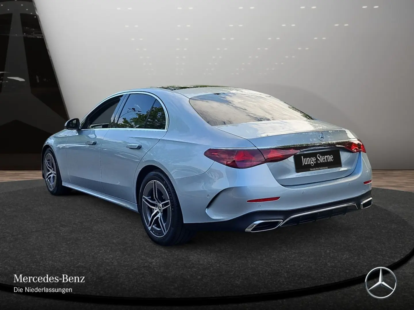 E 450 d 4M AMG Adv+/PANO/AHK/DISTR/Bur4D/DIGITAL